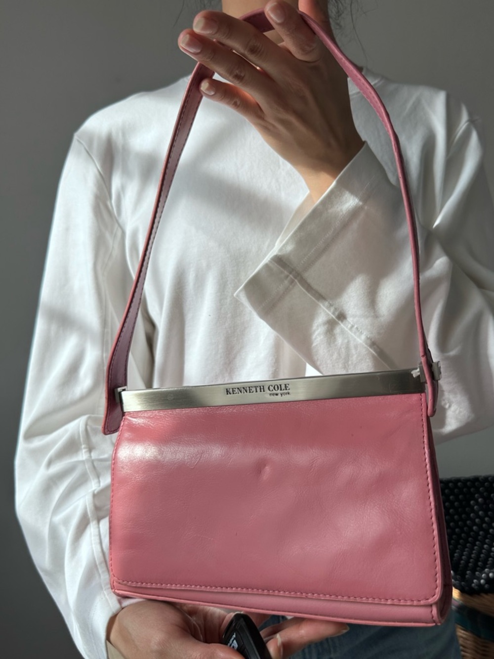 Vintage Y2K Kenneth Cole bubblegum pink leather shoulder bag